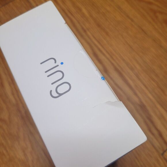 New Ring Indoor Cam Compact Plug-In HD Security Camera with two-way talk - White - Picture 6 of 8